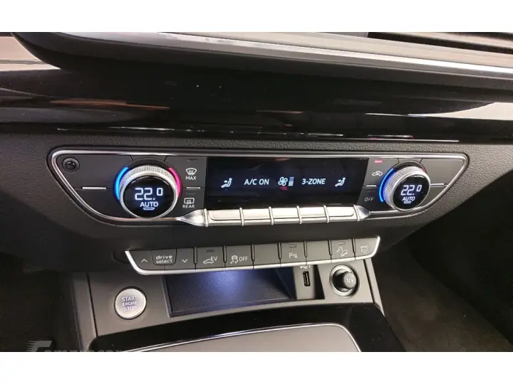 Q5 2.0 55 TFSIE PHEV SPORTBACK PERFORMANCE BLACK QUATTRO S T