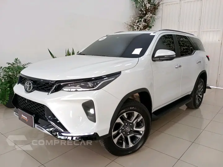 HILUX SW4 2.8 D-4D TURBO DIESEL SRX PLATINUM 4X4
