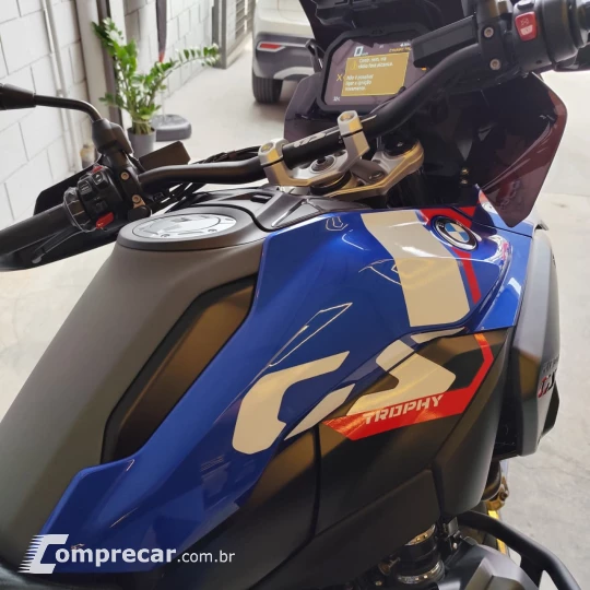 GS1300 TROPHY