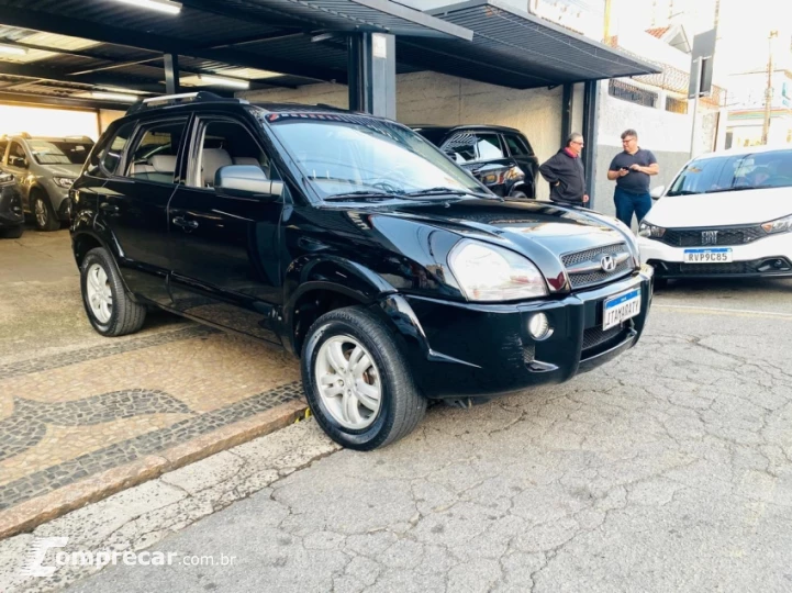 TUCSON 2.0 GL 2WD 16V