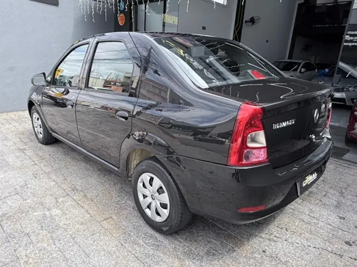 LOGAN 1.0 Authentique 16V