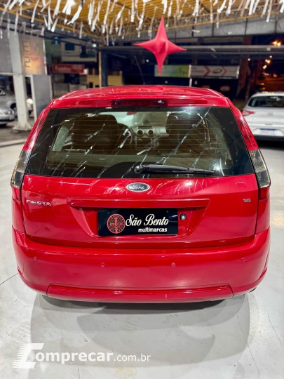 FIESTA 1.6 MPI Class Hatch 8V