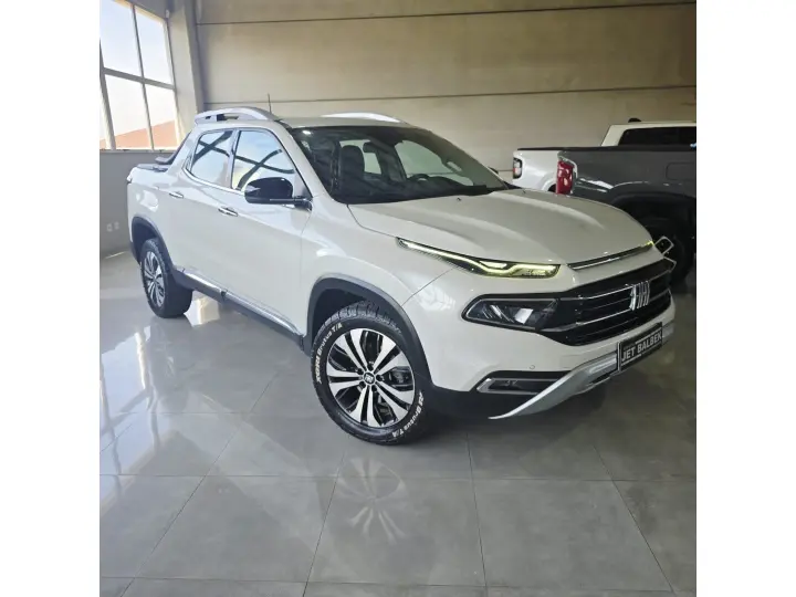 TORO 2.0 16V TURBO DIESEL VOLCANO 4WD AT9