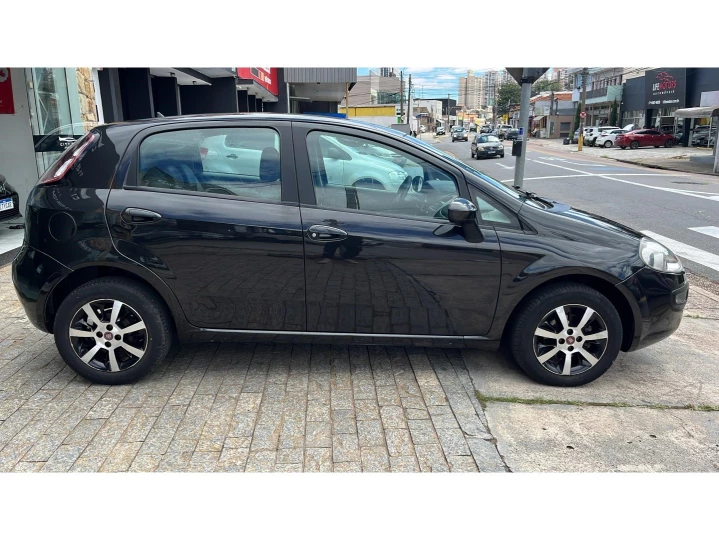 PUNTO 1.4 ATTRACTIVE 8V FLEX 4P MANUAL