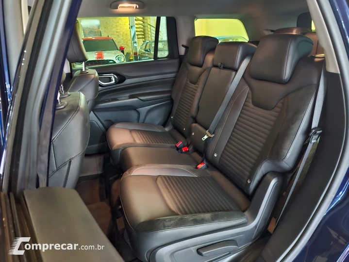 COMMANDER 1.3 T270 Turbo Limited