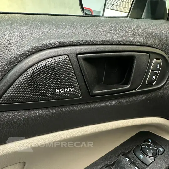 EcoSport TITANIUM 1.5 12V Flex 5p Aut.