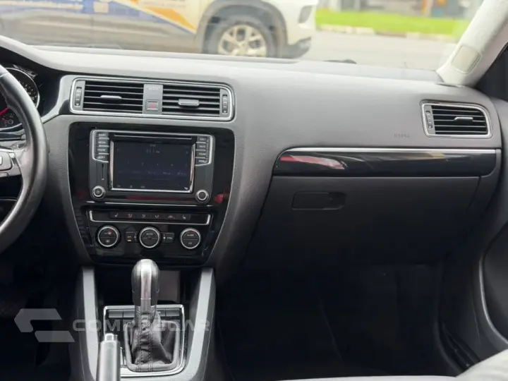 JETTA Highline 2.0 TSI 16V 4p Tiptronic