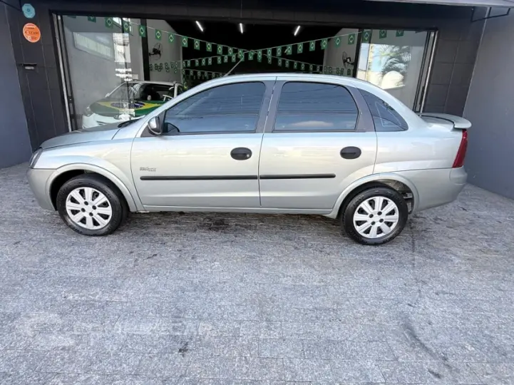 CORSA 1.8 MPFI Sedan 8V