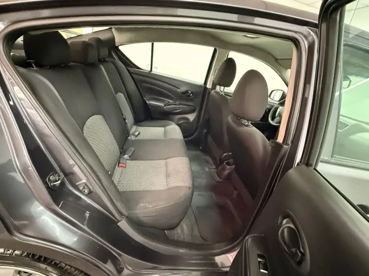 VERSA 1.0 12V FlexStart 4p Mec.