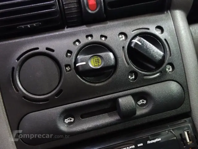 CLASSIC - 1.0 MPFI LS 8V 4P MANUAL