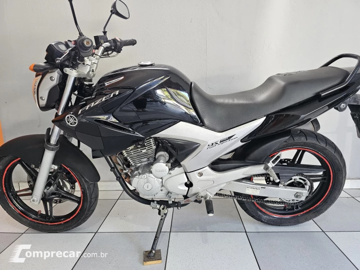YS 250 FAZER