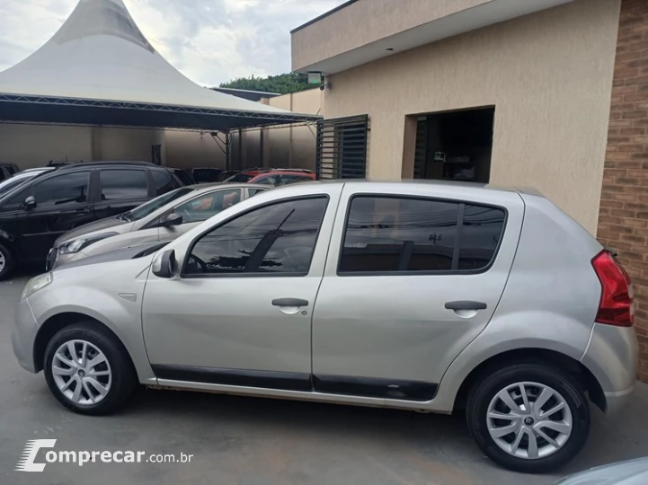 SANDERO