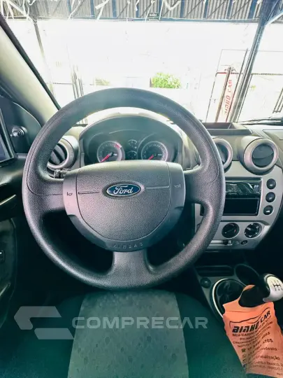 FIESTA 1.6 MPI Class Hatch 8V