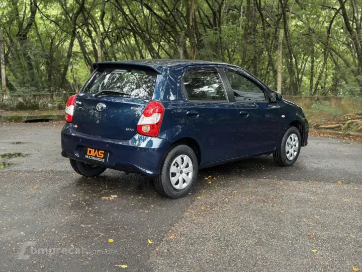 ETIOS 1.5 XS 16V FLEX 4P MANUAL