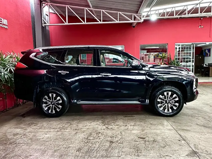 PAJERO SPORT 2.4 16V MIVEC TURBO DIESEL HPE AWD AUTOMÁTICO