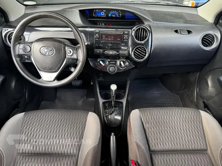 ETIOS 1.5 X Plus Sedan 16V