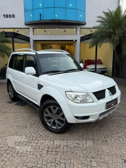 Pajero T.R.4 2.0  flex 4X2