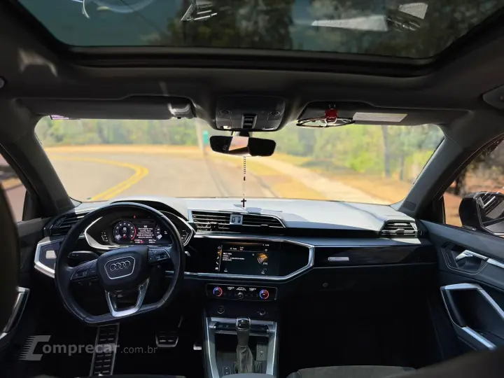 Q3 1.4 TFSI Black S Tronic