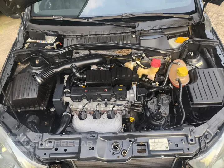 CORSA 1.4 MPFI Maxx Sedan 8V