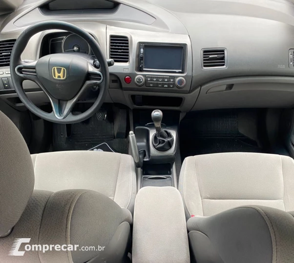 Civic 1.8 16V 4P LXS