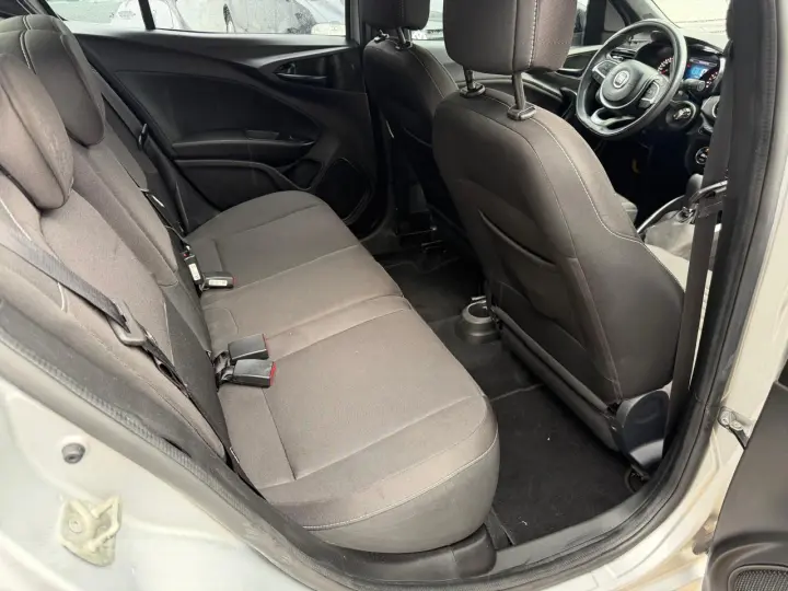 Cronos 1.8 4P FLEX HGT AUTOMÁTICO