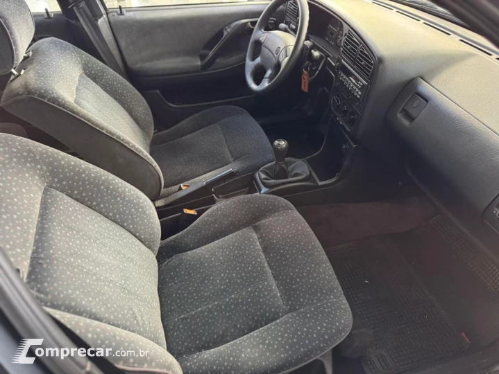 PASSAT 2.0 GL 8V GASOLINA 4P MANUAL