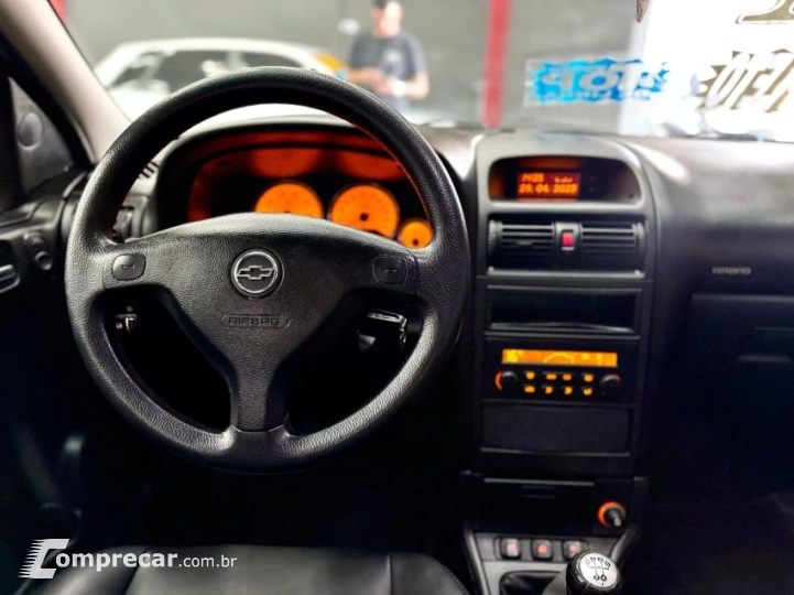 ASTRA 2.0 MPFI Advantage 8V