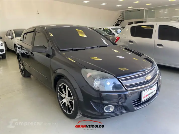 VECTRA 2.0 MPFI GT HATCH 8V FLEX 4P MANUAL