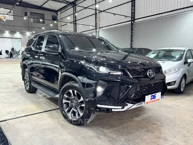 HILUX SW4 - 2.8 D-4D TURBO SRX PLATINUM 4X4 AUTOMÁTICO