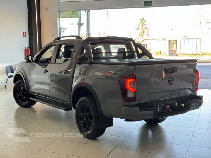 Frontier 2.3 16V PRO4X CABINE DUPLA 4X4 BI-TURBO DIESEL AUTO