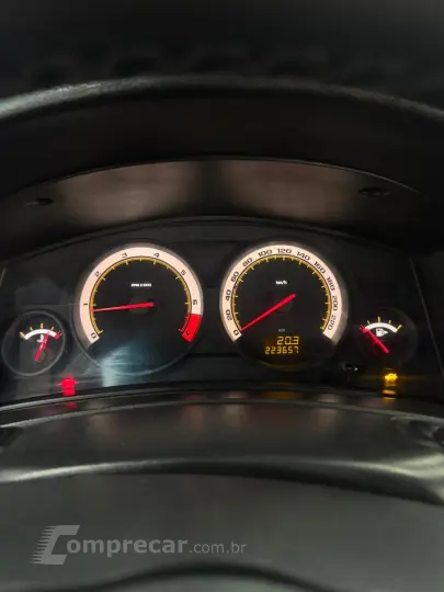 VECTRA 2.0 MPFI Expression 8V