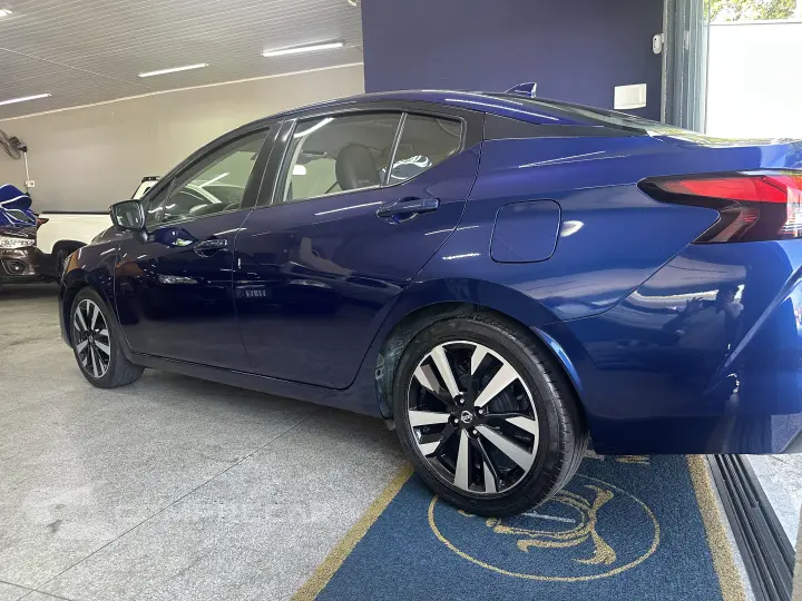 VERSA Exclusive 1.6 16V Flex Aut.