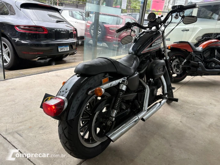 SPORTSTER XL 883 R