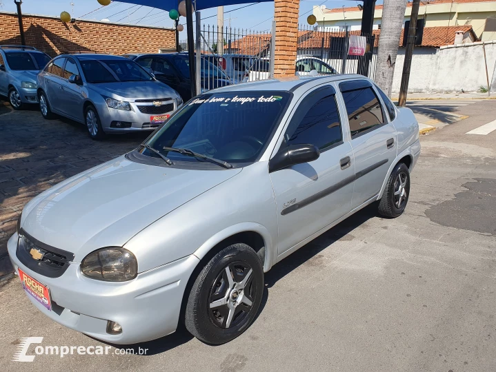 CORSA 1.0 MPFI Classic Sedan Life 8V