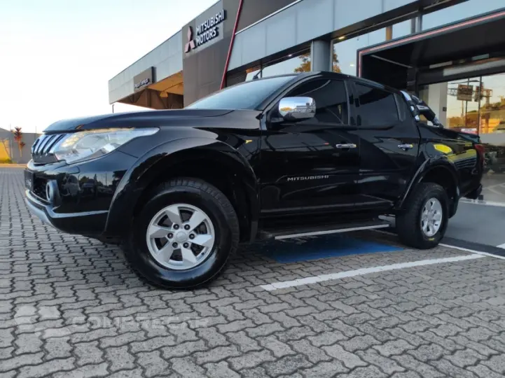 L200 TRITON 2.4 16V Turbo Sport HPE TOP CD 4X4