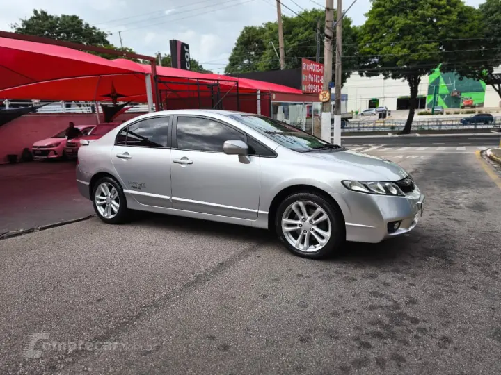 Civic 2.0 16V 4P SI