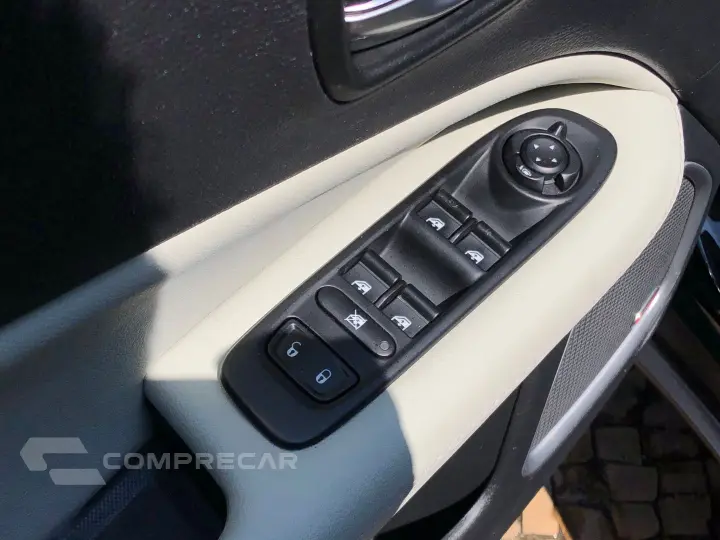 Compass 2.0 16V Flex Longitude Automático