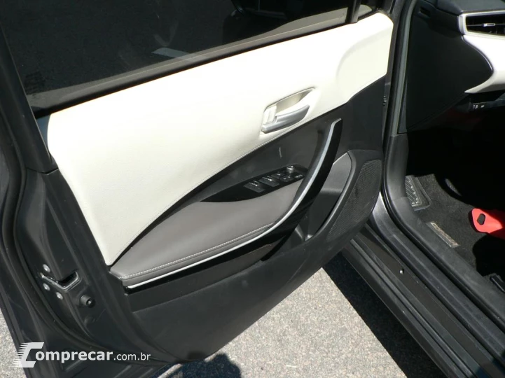 COROLLA 1.8 VVT-I Hybrid Altis Premium
