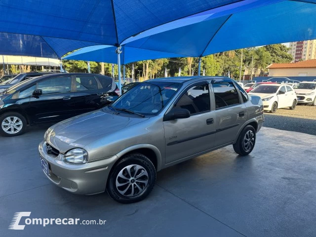 CLASSIC - 1.0 MPFI LIFE 8V 4P MANUAL