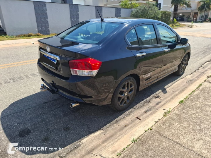 CITY 1.5 EXL Sedan 16V