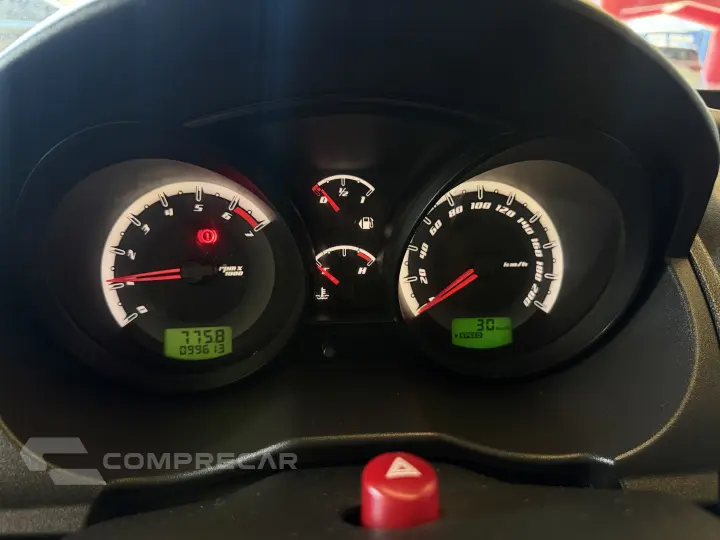 FIESTA 1.6 Rocam Sedan 8V