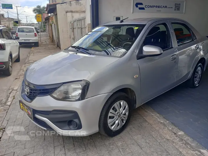 ETIOS 1.5 X Sedan 16V