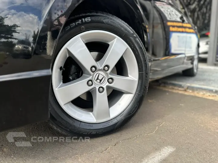 CIVIC 1.8 LXS 16V GASOLINA 4P MANUAL