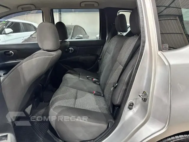 LIVINA - 1.8 S 16V 4P AUTOMÁTICO