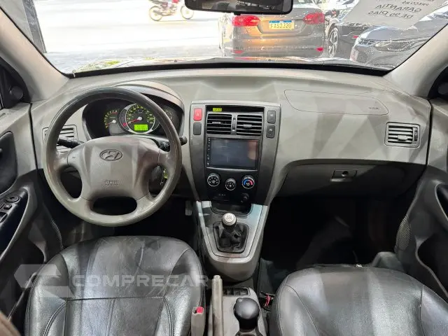 TUCSON - 2.0 GL 2WD 16V 4P MANUAL