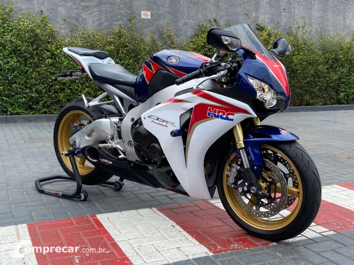 CBR 1000 RR FIREBLADE