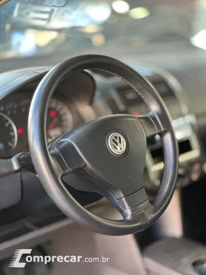 POLO SEDAN 1.6 MI 8V