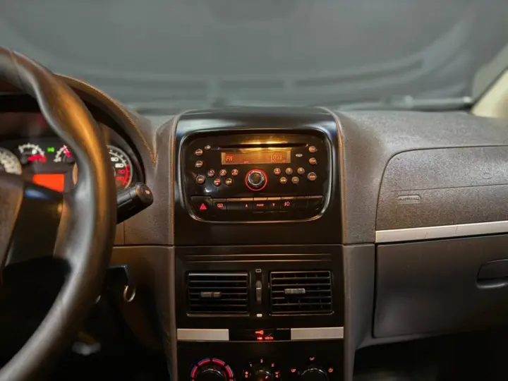 IDEA 1.4 MPI ATTRACTIVE 8V FLEX 4P MANUAL