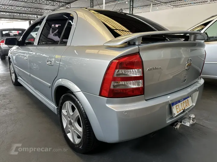 ASTRA 2.0 MPFI Advantage 8V