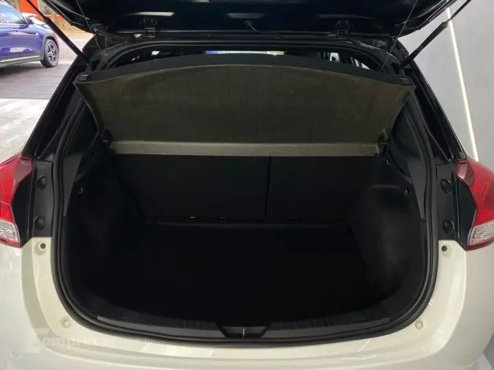 YARIS X-WAY 1.5 Flex 16V 5p Aut.